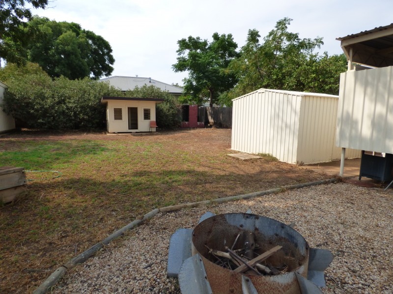 13 Walter Bull Crescent, Griffith NSW 2680