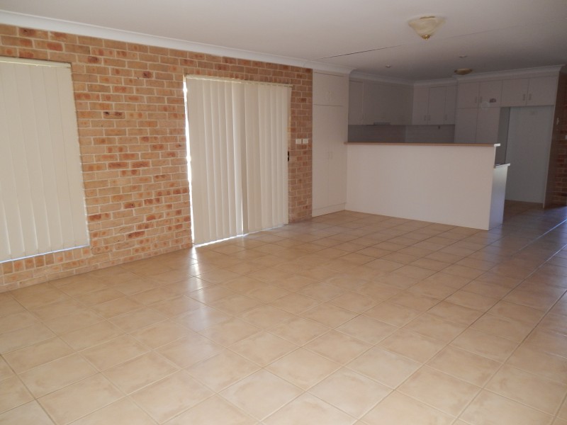 3/13 Leaver Street, Yenda NSW 2681