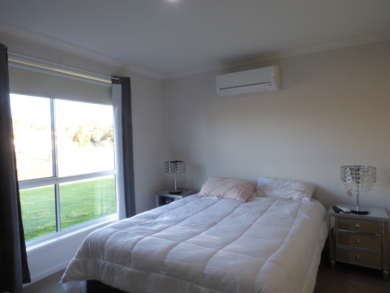 2 Zirilli Avenue, Griffith NSW 2680