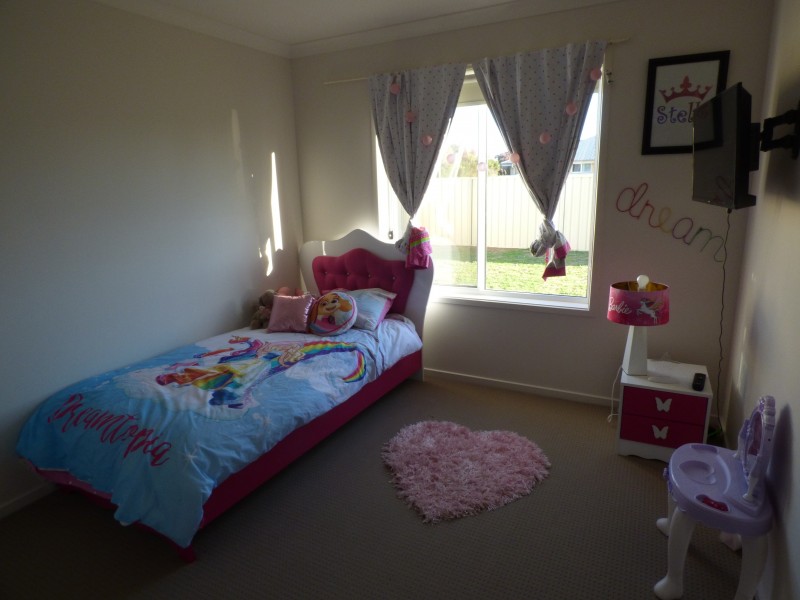 2 Zirilli Avenue, Griffith NSW 2680