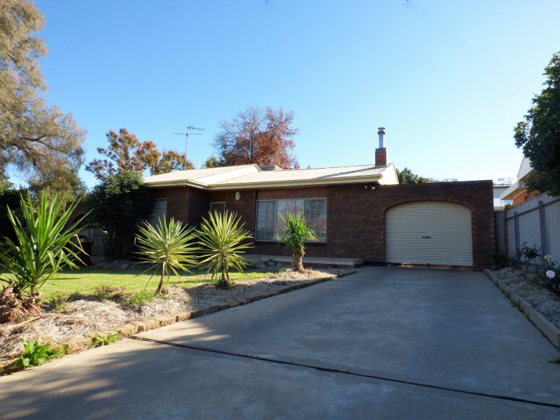 7 Youll Street, Griffith NSW 2680