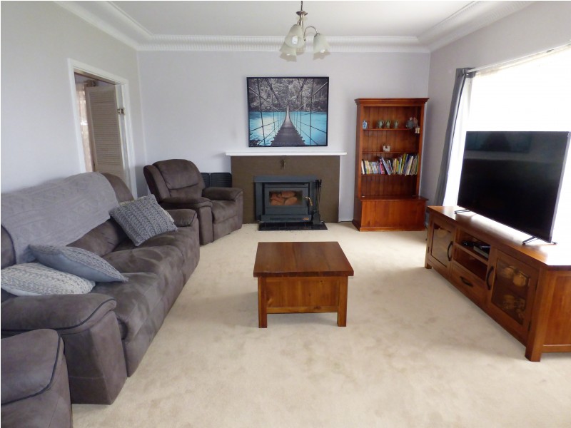 7 Youll Street, Griffith NSW 2680