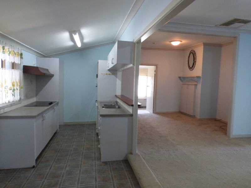 9 Demamiel Street, Darlington Point NSW 2706