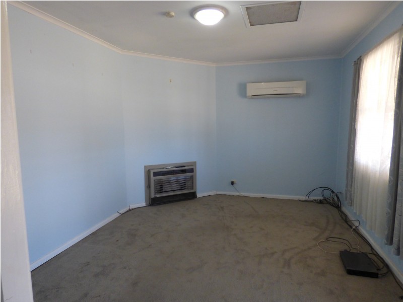 9 Demamiel Street, Darlington Point NSW 2706