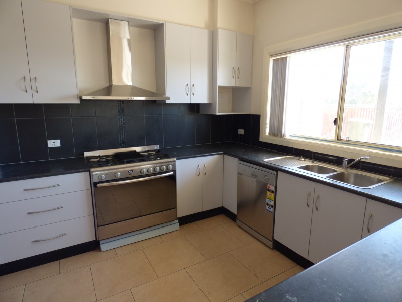 18 Uri Street, Darlington Point NSW 2706