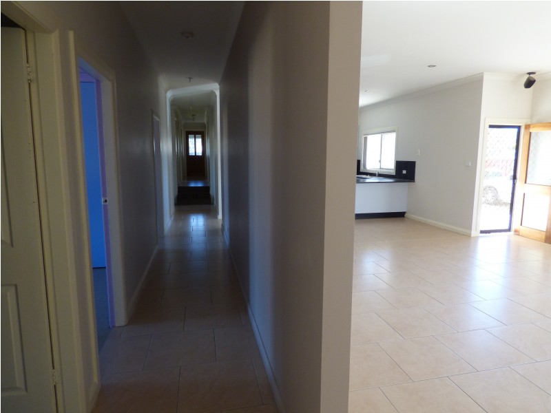 18 Uri Street, Darlington Point NSW 2706