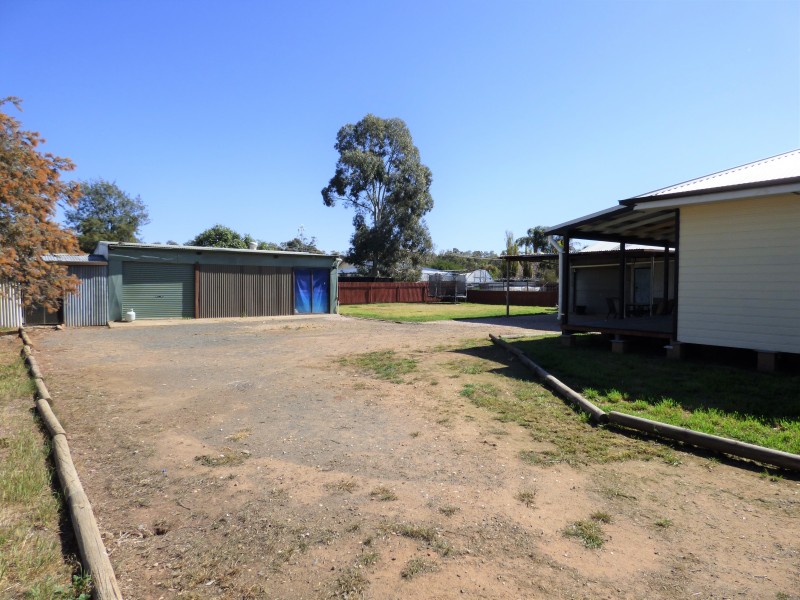18 Uri Street, Darlington Point NSW 2706