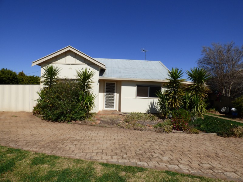 16 – 18 Binya Street, Griffith NSW 2680