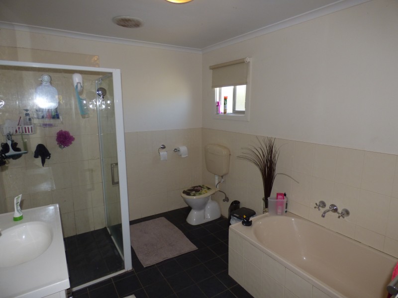 16 – 18 Binya Street, Griffith NSW 2680