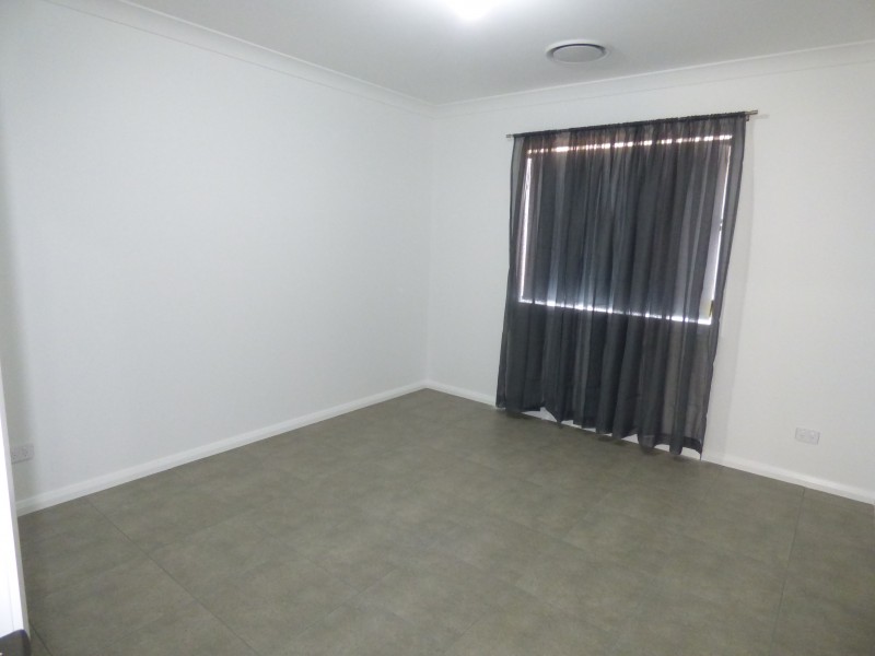 8 Scremin Grove, Griffith NSW 2680