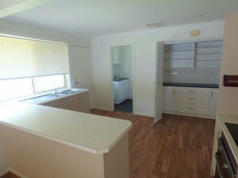 3B Dowell Place, Griffith NSW 2680