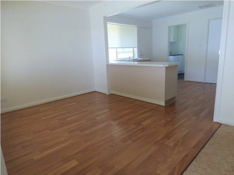 3B Dowell Place, Griffith NSW 2680