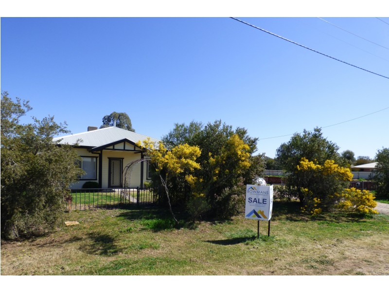18 Uri Street, Darlington Point NSW 2706