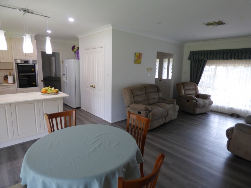 29 Carrington Street, Darlington Point NSW 2706