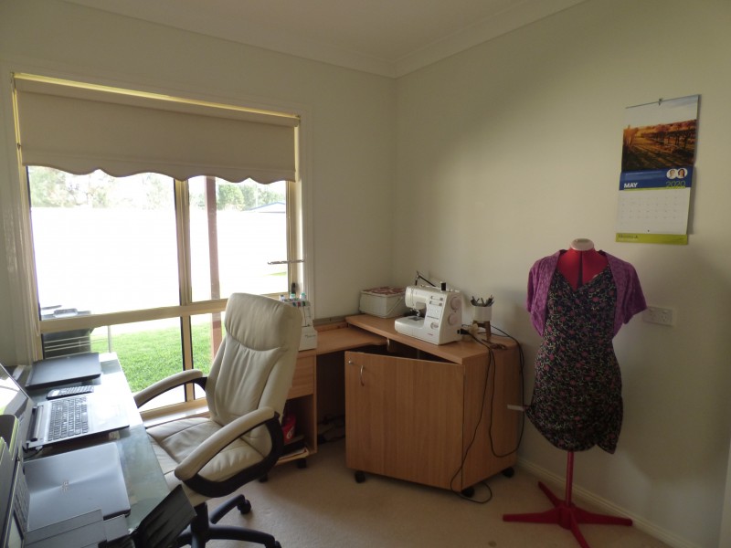 29 Carrington Street, Darlington Point NSW 2706