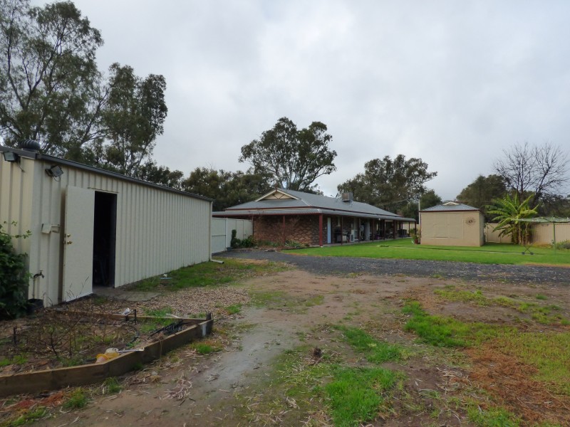 29 Carrington Street, Darlington Point NSW 2706