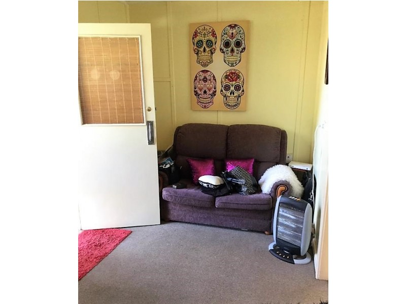 2/15 South Avenue, Yenda NSW 2681