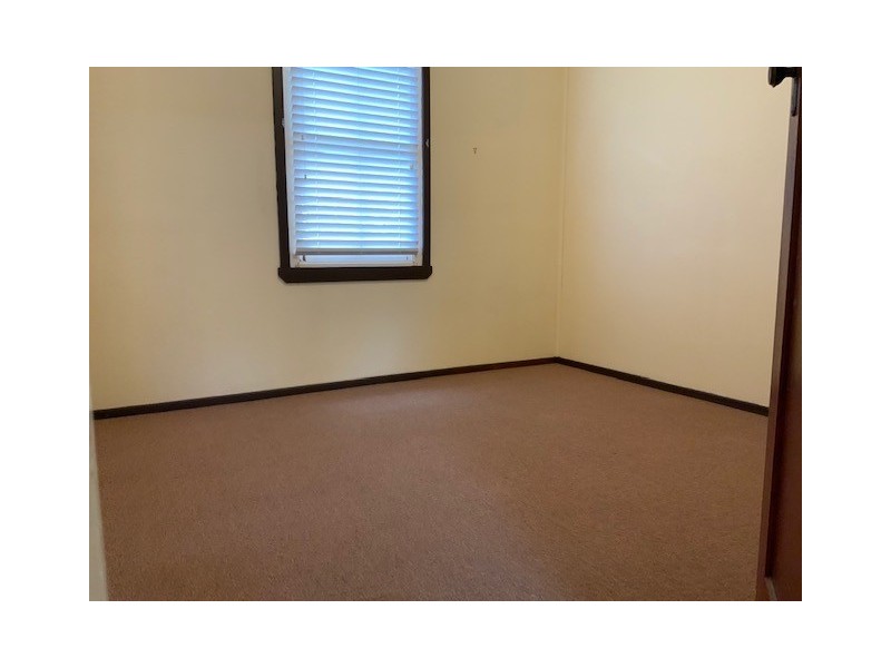 18 Ash Street, Hanwood NSW 2680