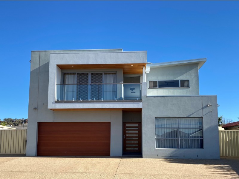 45 Gillmartin Drive, Griffith NSW 2680