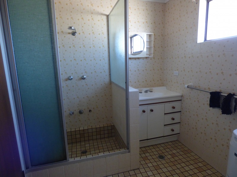 2/110 Benerembah Street, Griffith NSW 2680