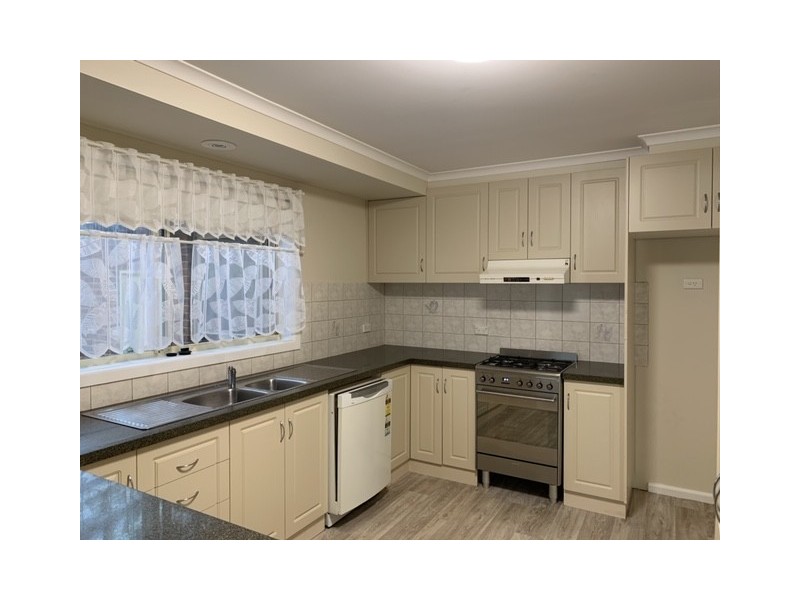 5 Robertson Street, Griffith NSW 2680