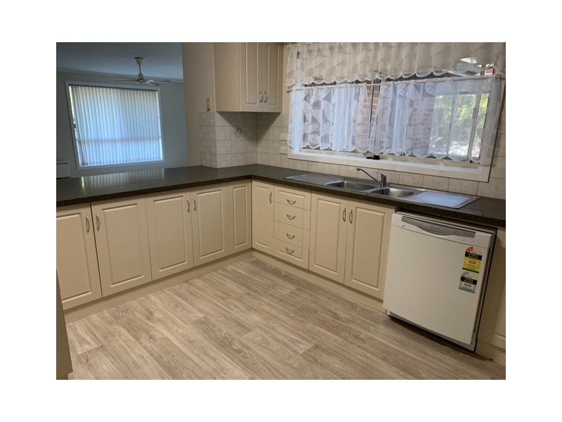 5 Robertson Street, Griffith NSW 2680