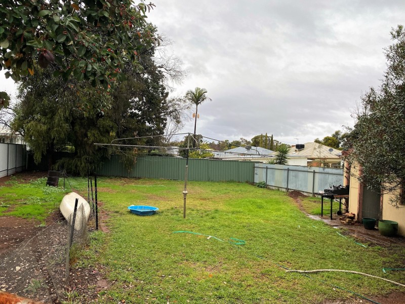 42 Wood Road, Griffith NSW 2680