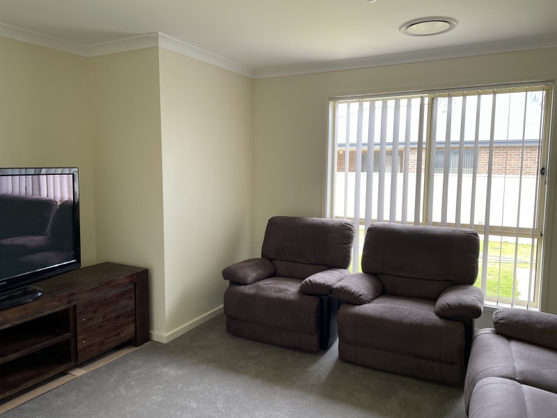 2 Hall Crescent, Yoogali NSW 2680