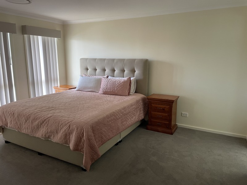 2 Hall Crescent, Yoogali NSW 2680