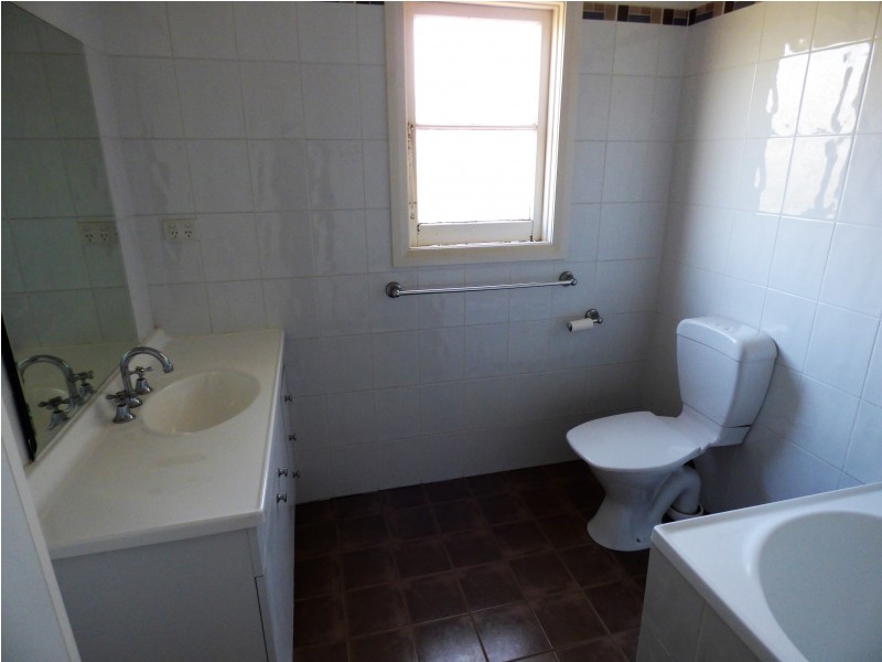 10 Illilliwa Street, Griffith NSW 2680