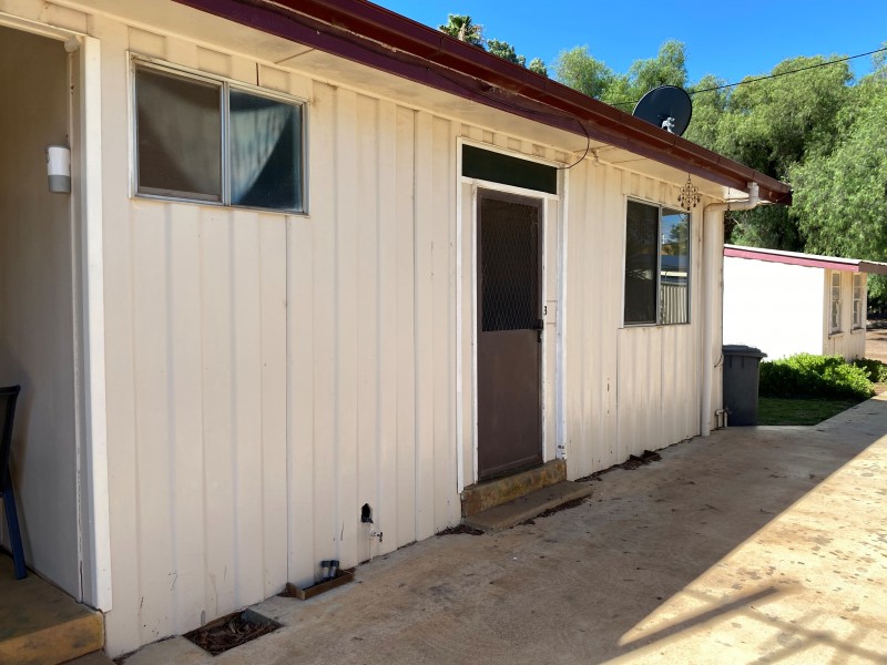 3/15 South Avenue, Yenda NSW 2681