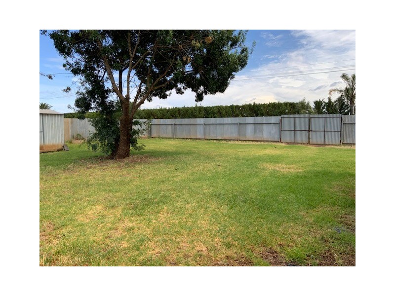 18 Ash Street, Hanwood NSW 2680