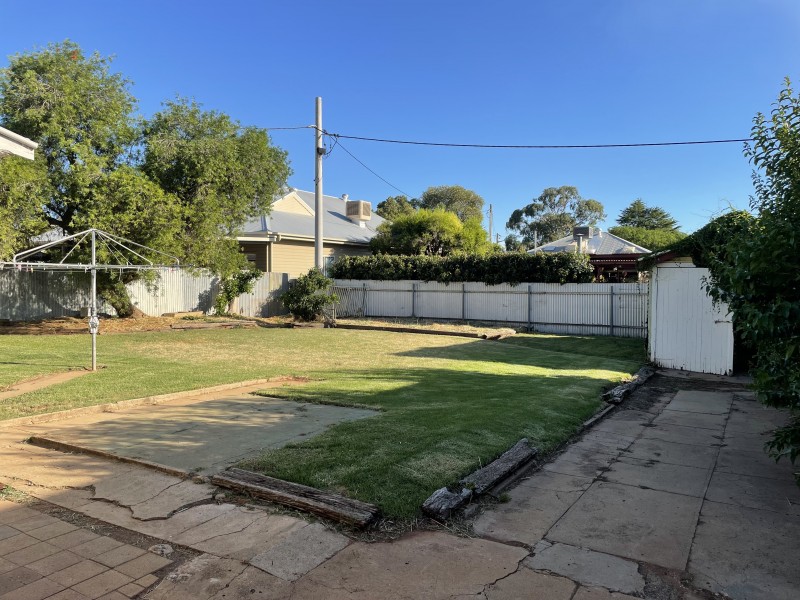 66 Noorilla Street, Griffith NSW 2680