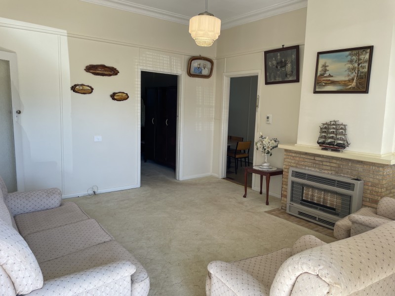 148 Walla Avenue, Griffith NSW 2680