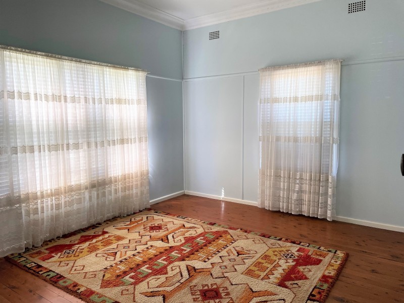 148 Walla Avenue, Griffith NSW 2680