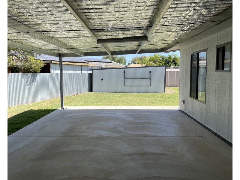 23 Railway Parade, Yenda NSW 2681