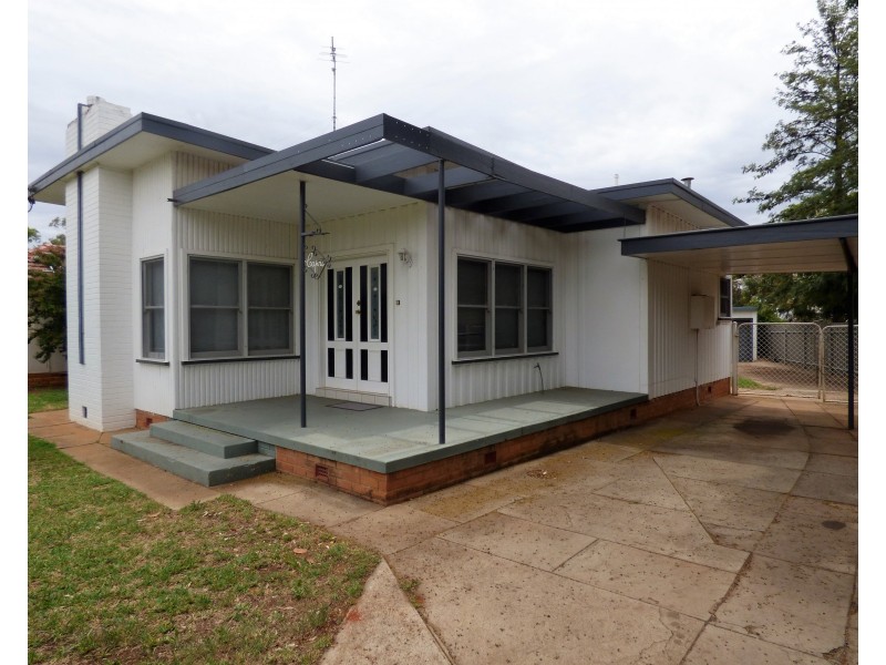 5 Messner Street, Griffith NSW 2680