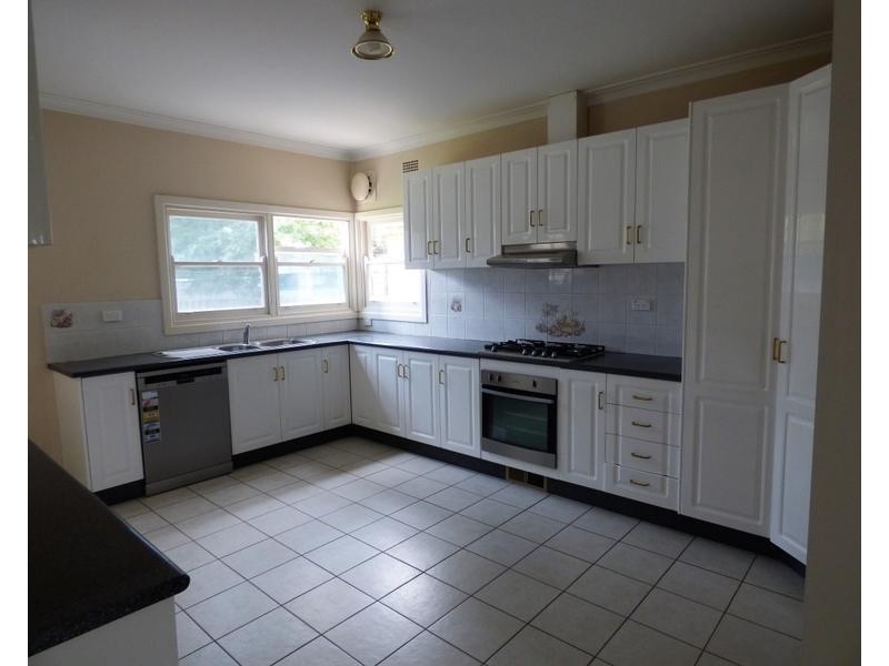 5 Messner Street, Griffith NSW 2680