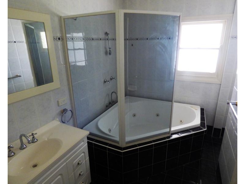 5 Messner Street, Griffith NSW 2680