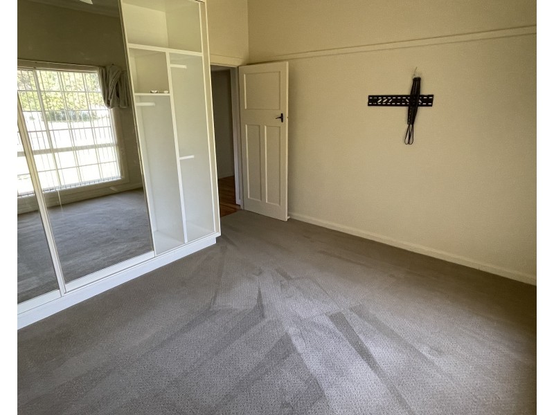 27 Kooba Street, Griffith NSW 2680