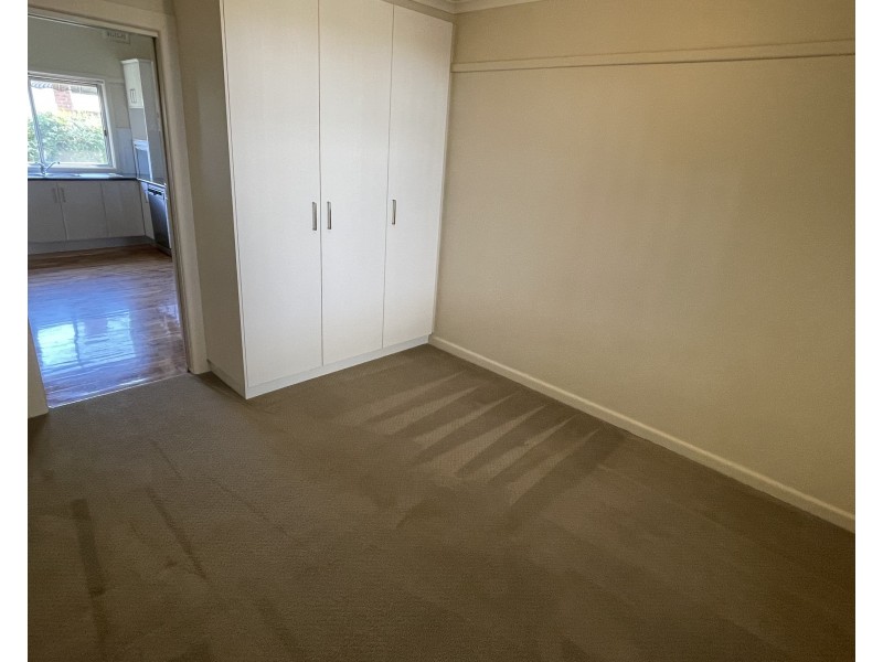 27 Kooba Street, Griffith NSW 2680