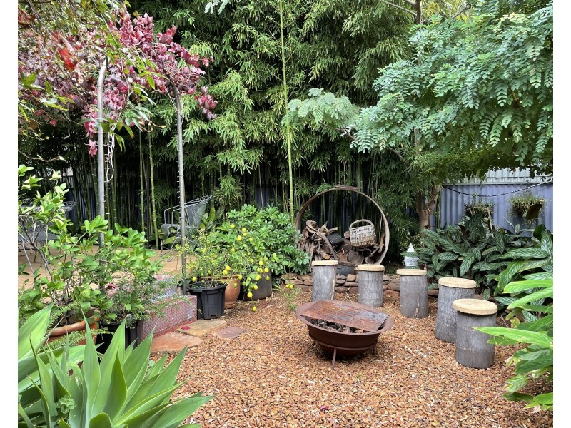 22 Kooba Street, Griffith NSW 2680