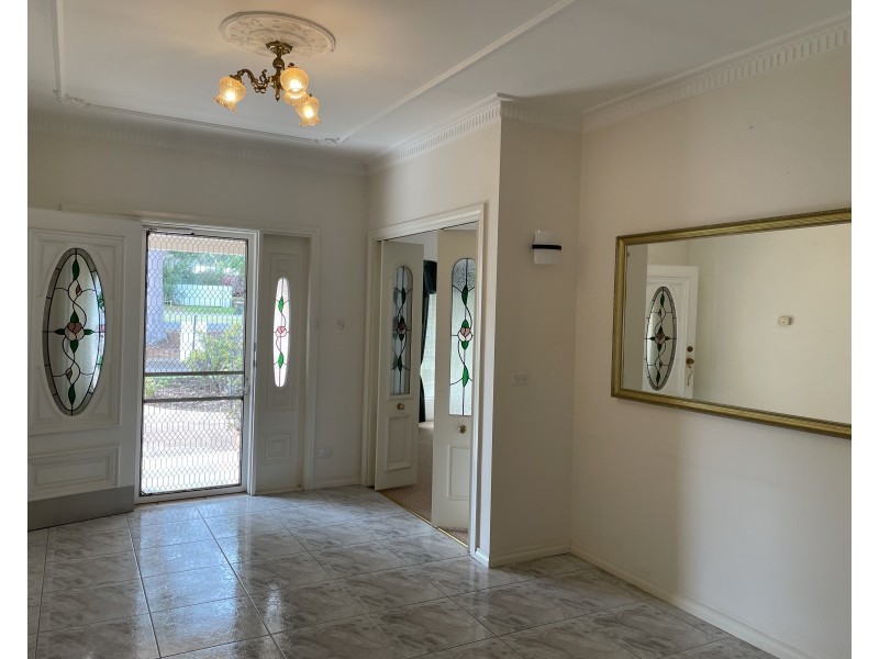 74 Wyangan Avenue, Griffith NSW 2680