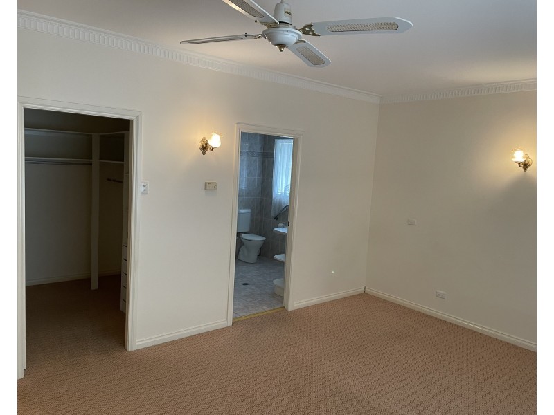 74 Wyangan Avenue, Griffith NSW 2680