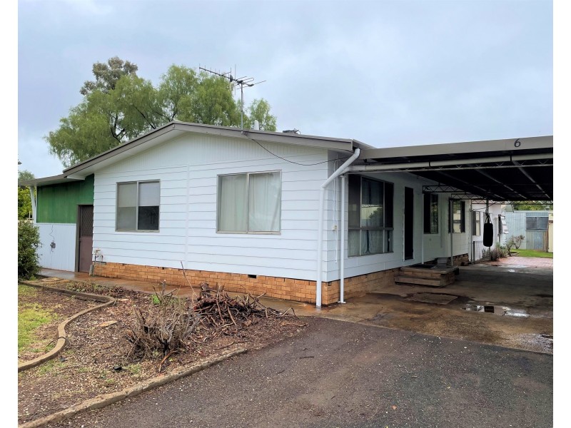 6 Kywong Street, Griffith NSW 2680