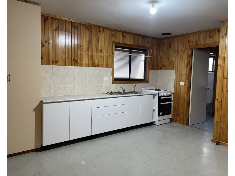 6 Kywong Street, Griffith NSW 2680