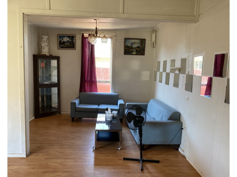 241 Wakaden Street, Griffith NSW 2680