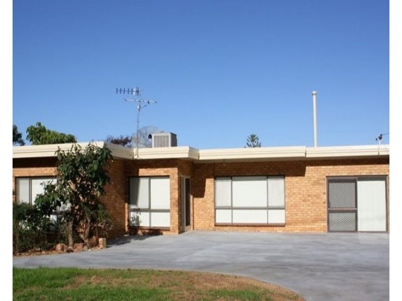 51 McNabb Crescent, Griffith NSW 2680
