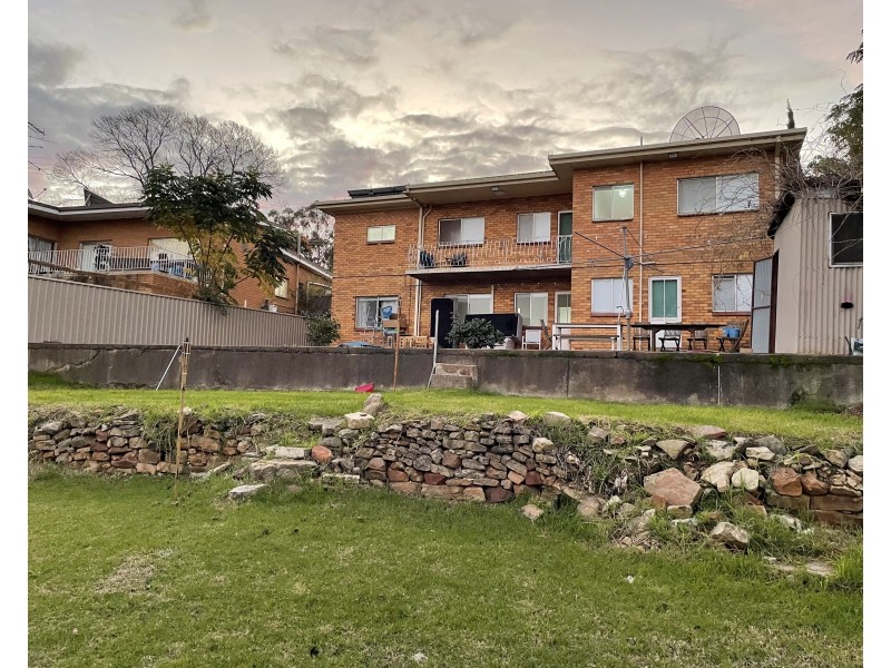 51 McNabb Crescent, Griffith NSW 2680
