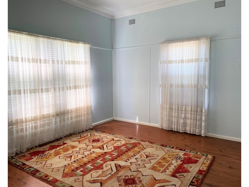 148 Walla Avenue, Griffith NSW 2680